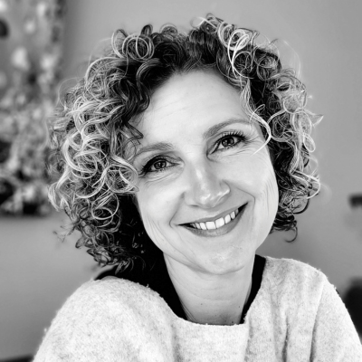 Yvanca Loeff, eigenaresse van puur yoga uden en founder van Tantu Yoga